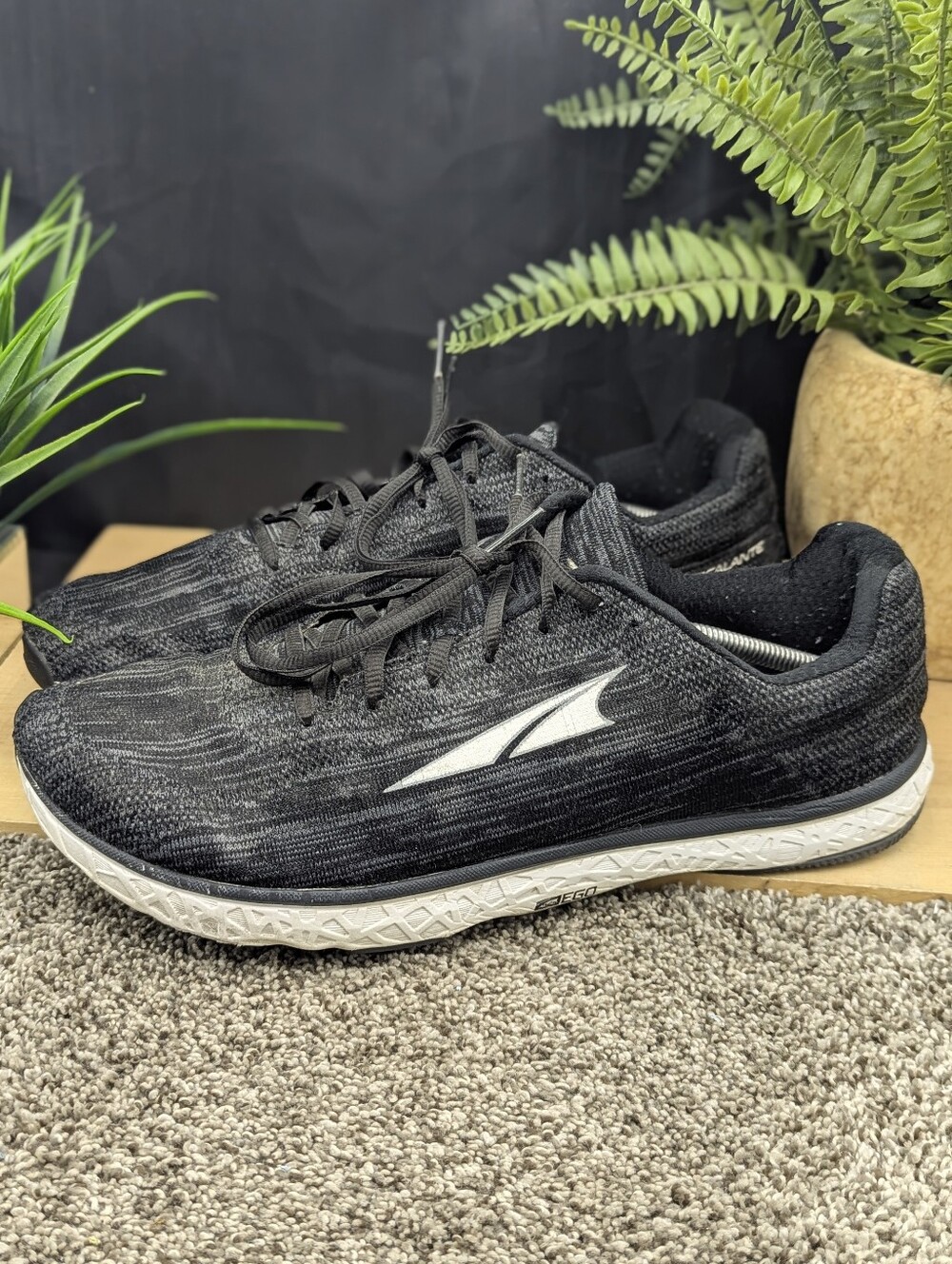 Altra Escalante 2.5 Mens Size 14 Black Running Shoes Walking Gym Casual Comfort